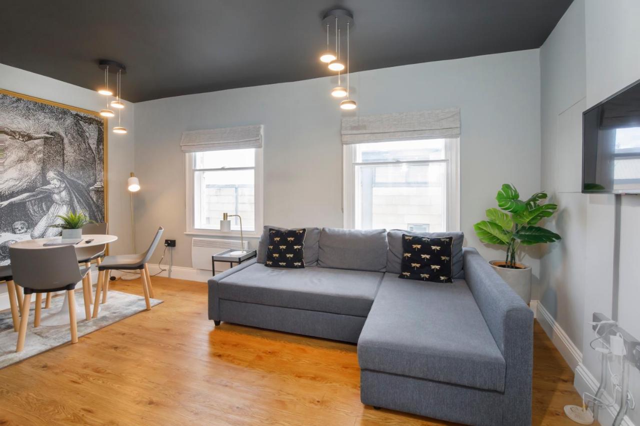 Bateman, Modern Centre Sleeps 6